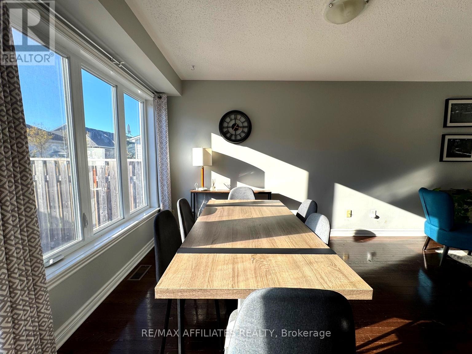 673 White Alder Avenue, Ottawa, Ontario  K1T 0E7 - Photo 11 - X12508380