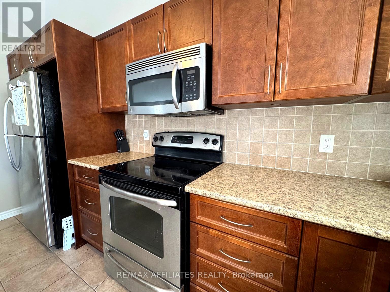 673 White Alder Avenue, Ottawa, Ontario  K1T 0E7 - Photo 18 - X12508380