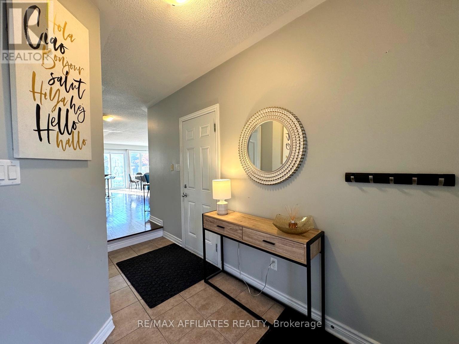 673 White Alder Avenue, Ottawa, Ontario  K1T 0E7 - Photo 3 - X12508380