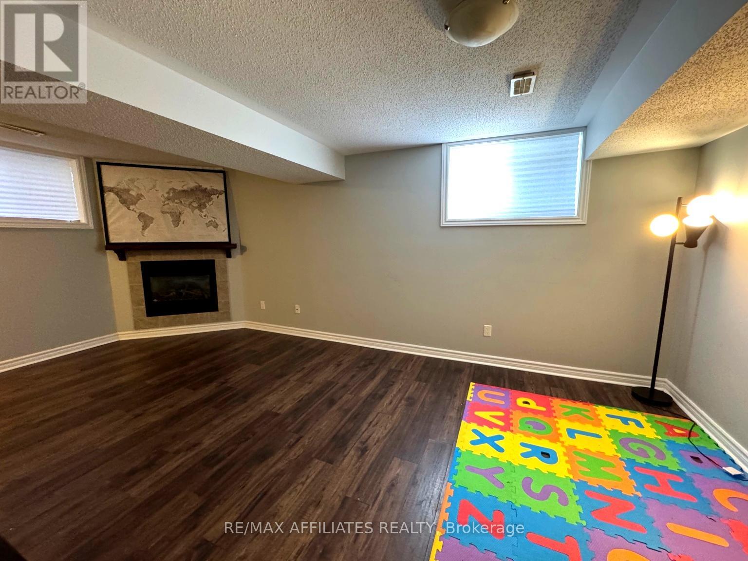 673 White Alder Avenue, Ottawa, Ontario  K1T 0E7 - Photo 34 - X12508380