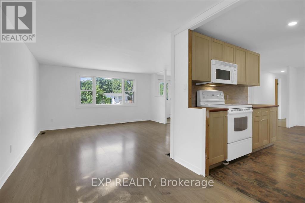 14 Lazy Nol Court, Ottawa, Ontario K2S 1T5 - Photo 7 - X12508400