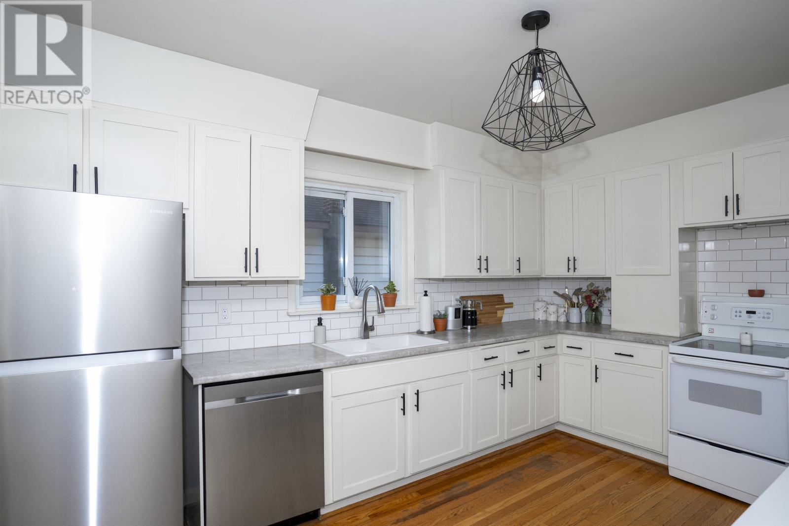 816 Spring St, Thunder Bay, Ontario P7C 3L6 - Photo 7 - TB253401