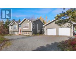 3 Maceachern Loop