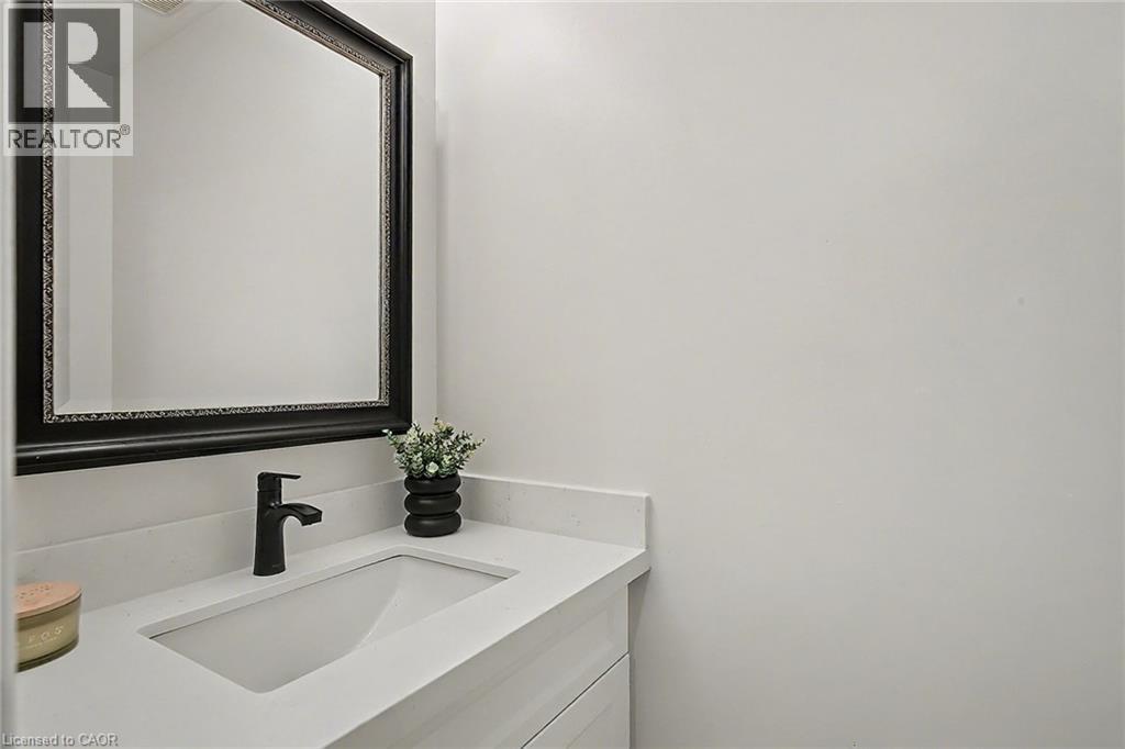 519 Mariner Drive, Waterloo, Ontario  N2K 3Y8 - Photo 16 - 40785547