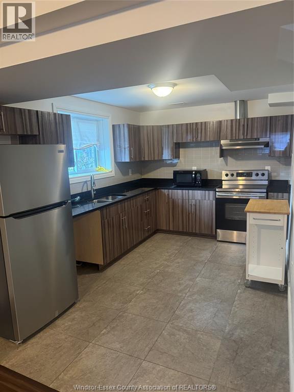 1237 Eastlawn Unit# Lower, Windsor, Ontario N8S 0A7 - Photo 4 - 25027988