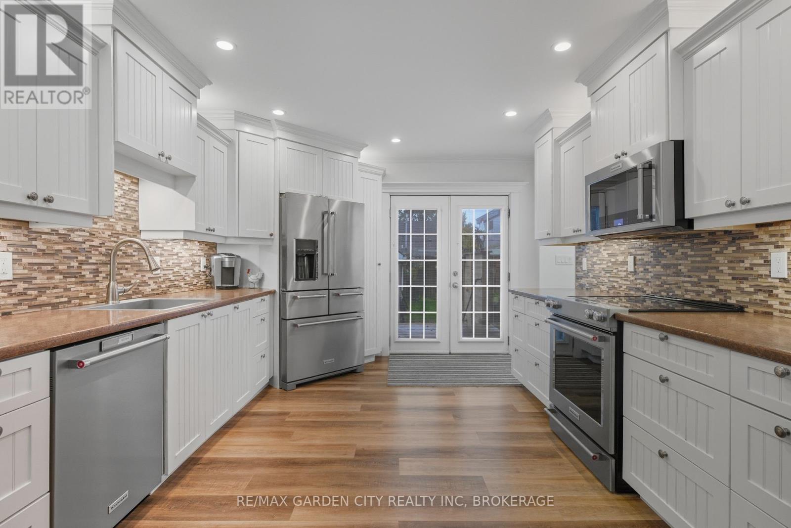 5294 Slater Avenue, Niagara Falls, Ontario  L2E 4W9 - Photo 15 - X12508186