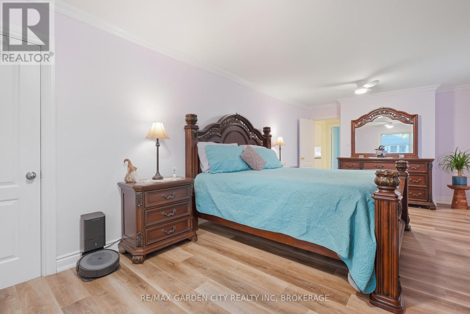 5294 Slater Avenue, Niagara Falls, Ontario  L2E 4W9 - Photo 16 - X12508186