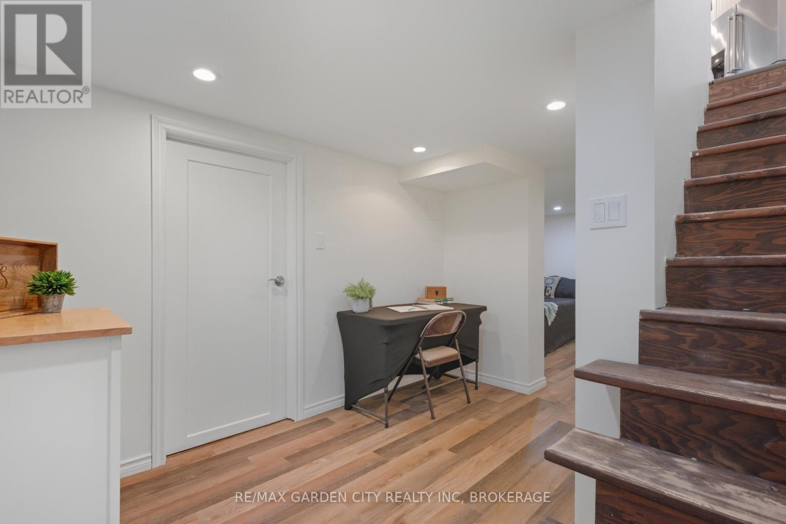 5294 Slater Avenue, Niagara Falls, Ontario  L2E 4W9 - Photo 21 - X12508186