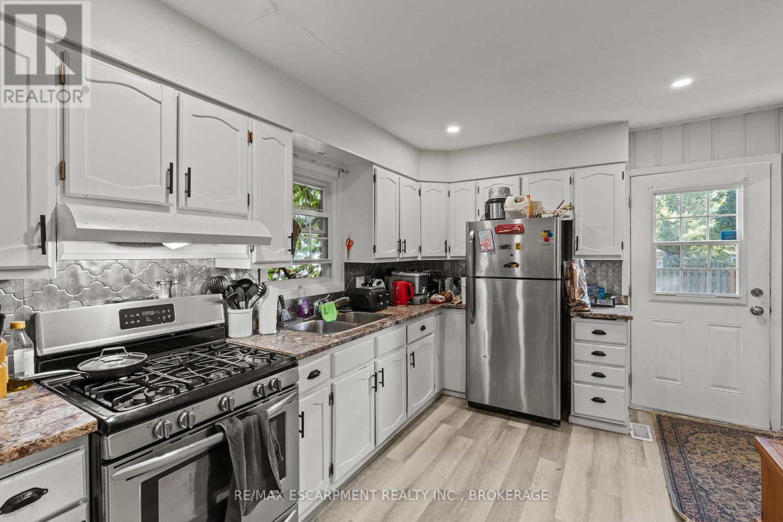 15 Mccormick Street, Welland, Ontario  L3C 4L8 - Photo 19 - X12508434