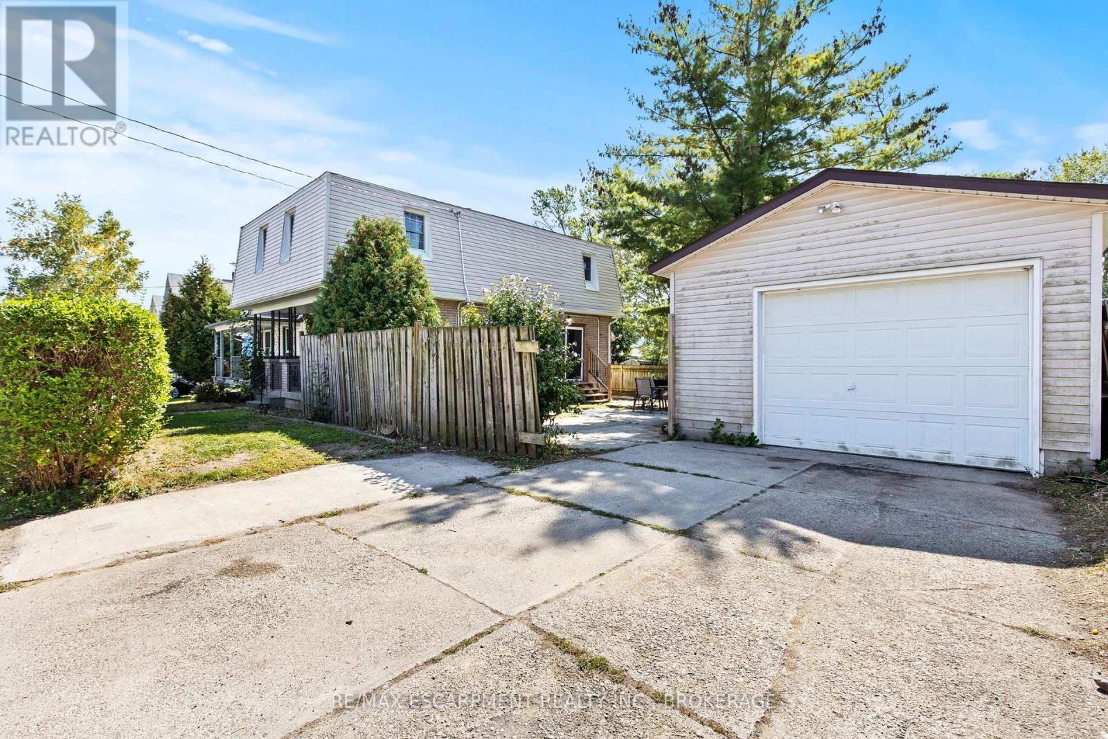 15 Mccormick Street, Welland, Ontario  L3C 4L8 - Photo 33 - X12508434