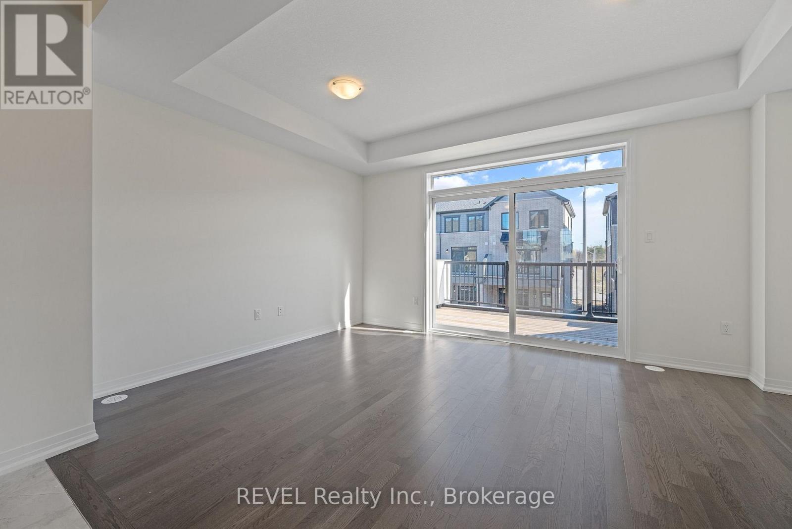 39 Lilac Lane, Thorold, Ontario L0S 1K0 - Photo 12 - X12508484