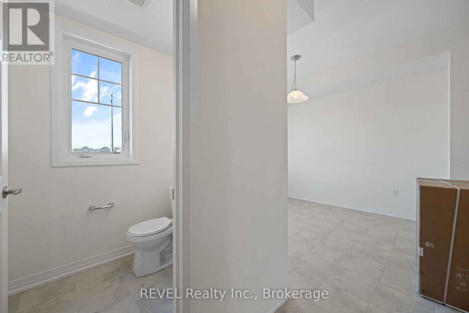 39 Lilac Lane, Thorold, Ontario L0S 1K0 - Photo 20 - X12508484