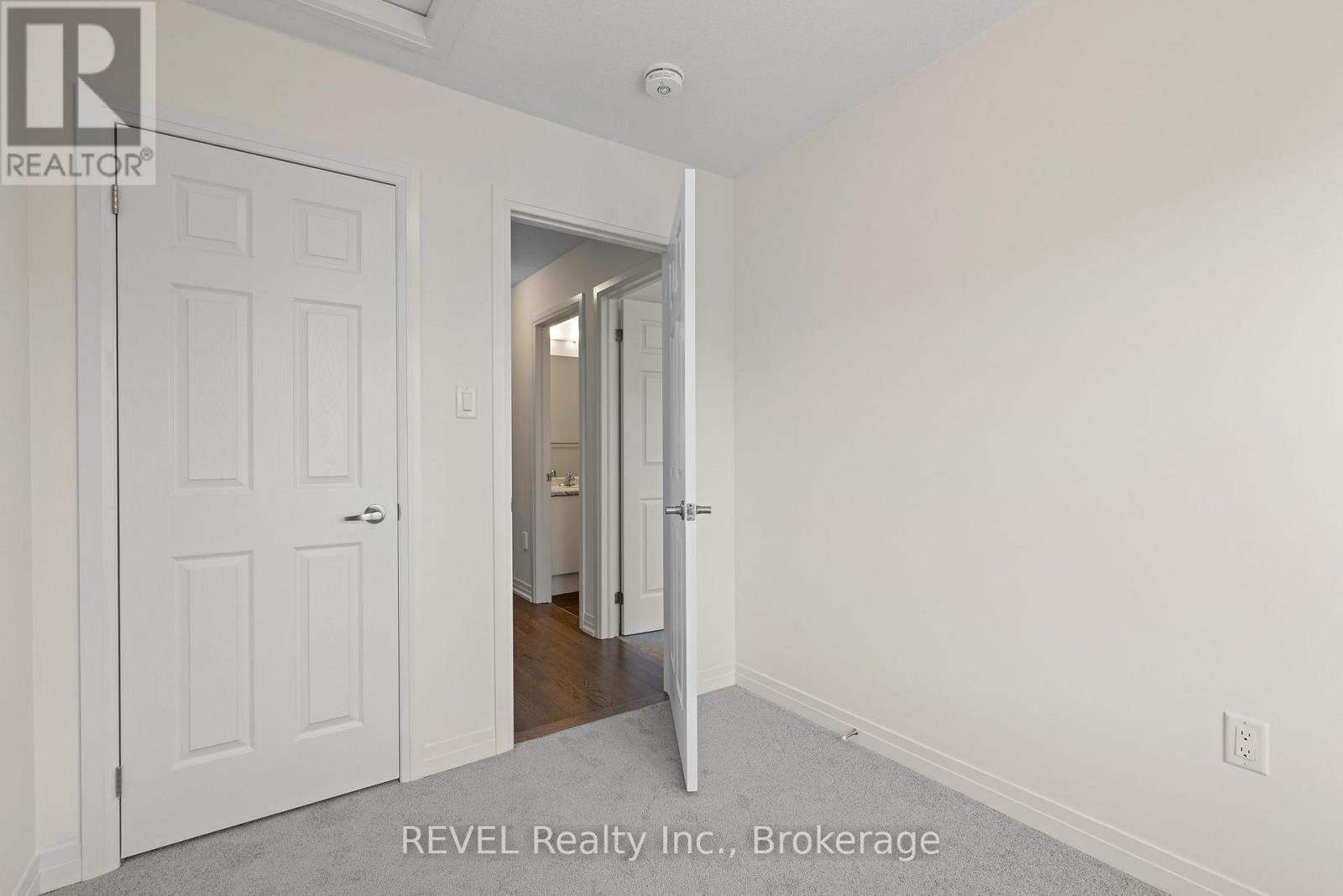 39 Lilac Lane, Thorold, Ontario L0S 1K0 - Photo 24 - X12508484