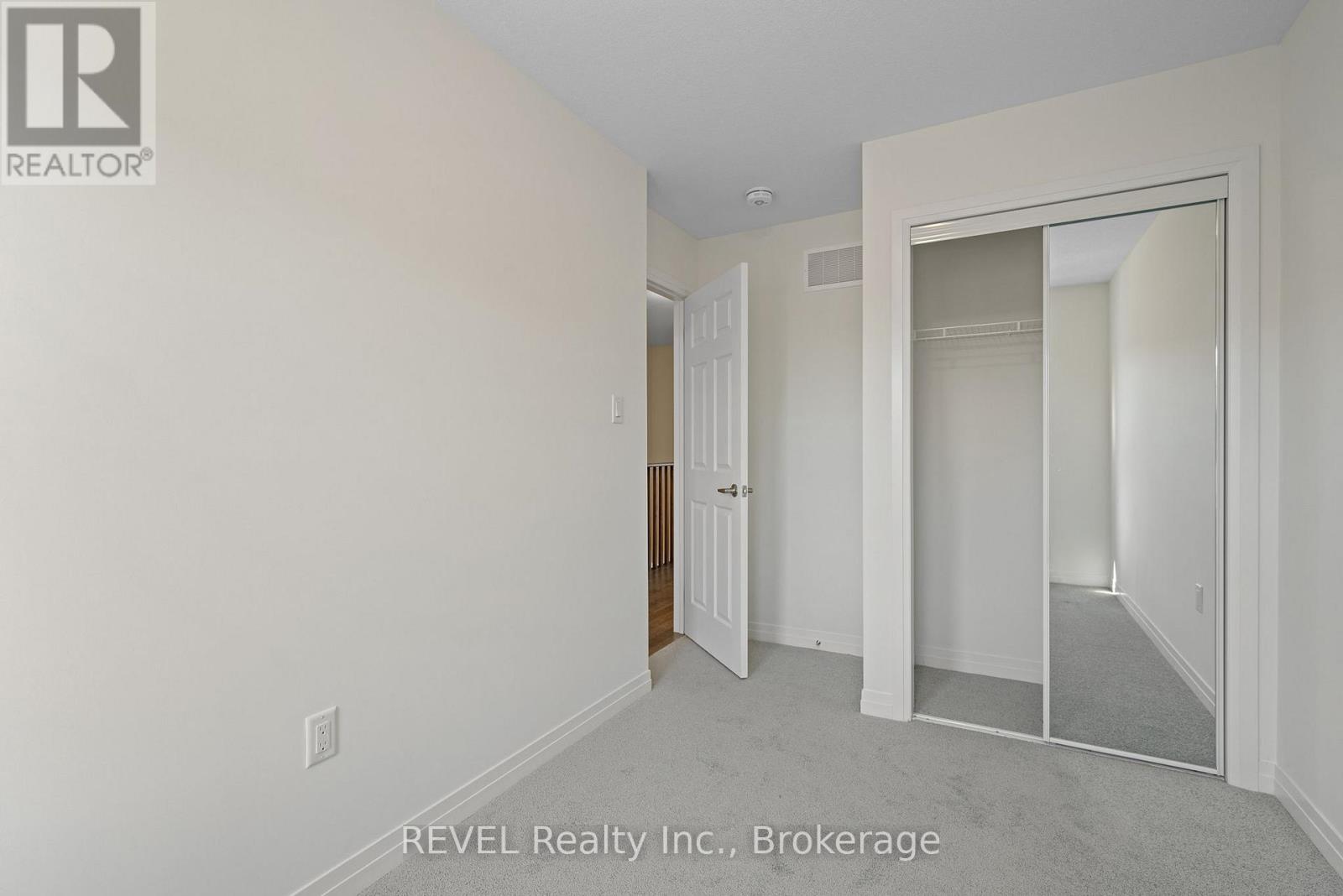 39 Lilac Lane, Thorold, Ontario L0S 1K0 - Photo 26 - X12508484