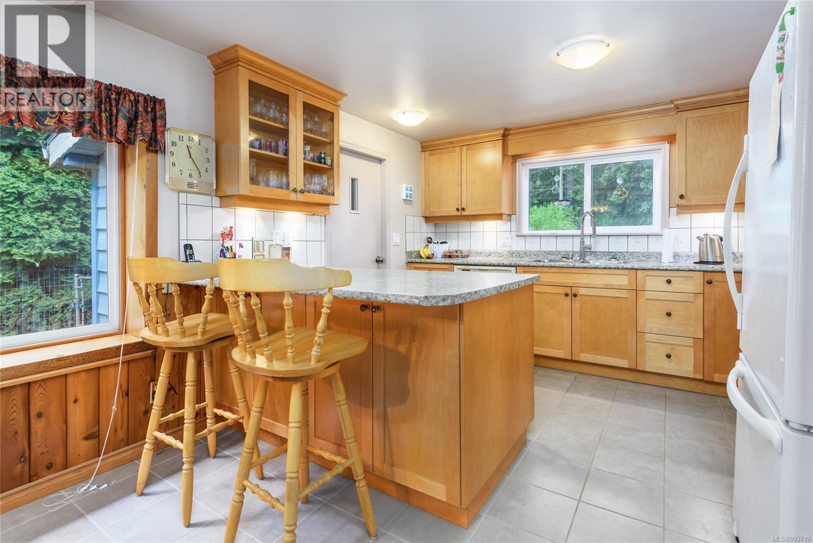 1267 Don Rd, Comox, British Columbia V9M 4C4 - Photo 3 - 993719