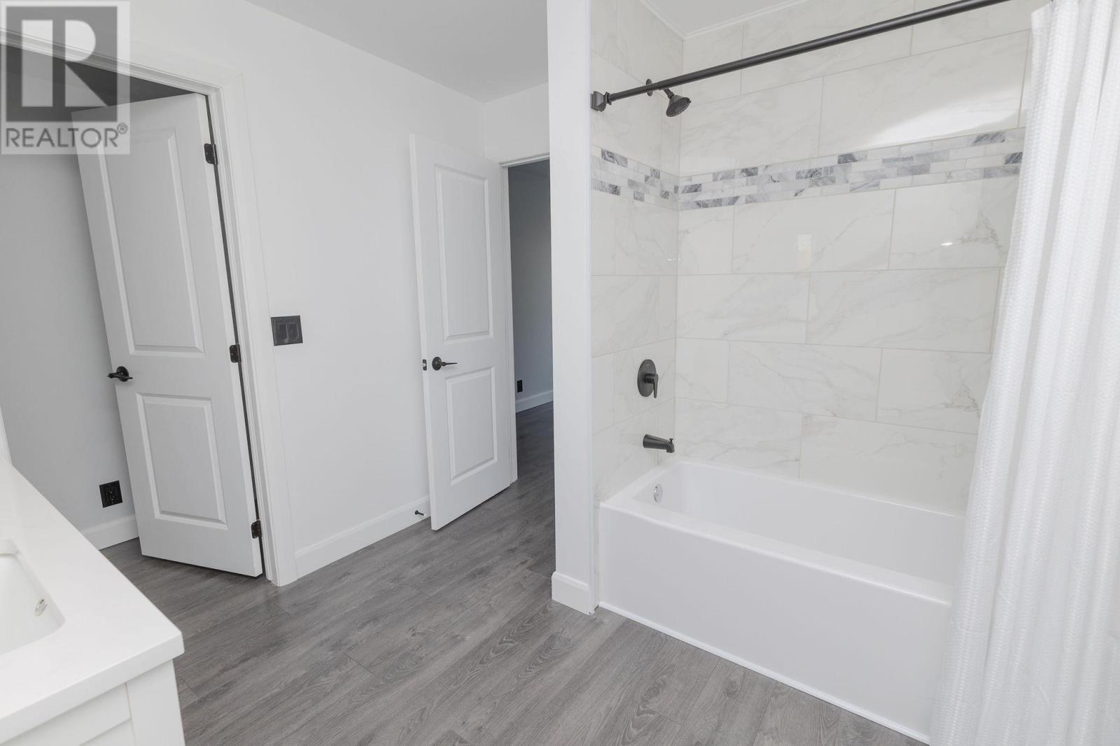 695 Korah Rd, Sault Ste. Marie, Ontario P6A 5W6 - Photo 31 - SM252832