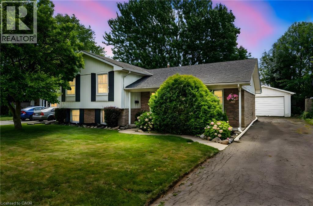 20 Mcgill Street, Welland, Ontario  L3C 3L3 - Photo 1 - 40759302