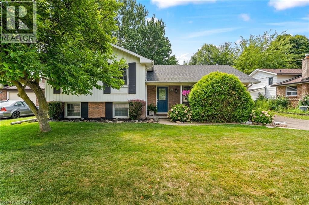 20 Mcgill Street, Welland, Ontario  L3C 3L3 - Photo 3 - 40759302