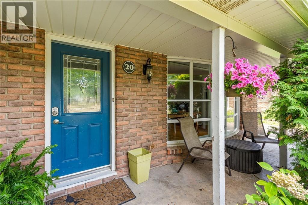 20 Mcgill Street, Welland, Ontario  L3C 3L3 - Photo 4 - 40759302