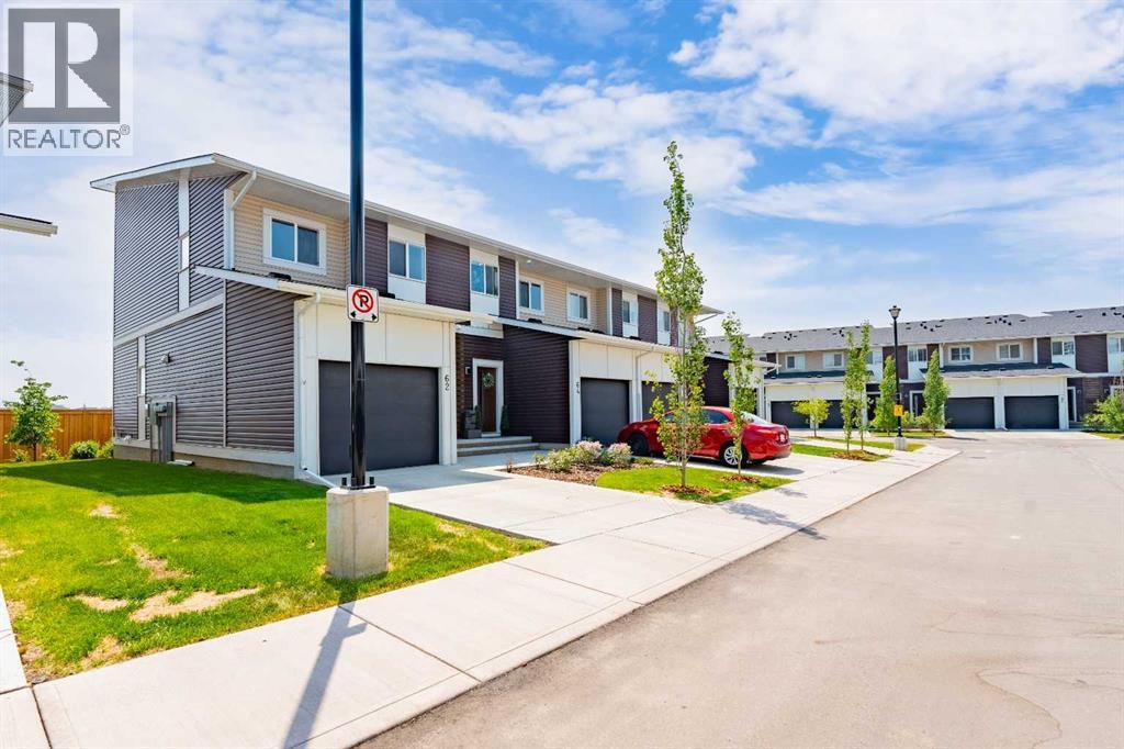 62 Walden Lane Se, Calgary, Alberta T2X 2A7 - Photo 2 - A2245102