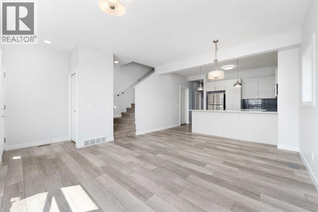 62 Walden Lane Se, Calgary, Alberta T2X 2A7 - Photo 6 - A2245102