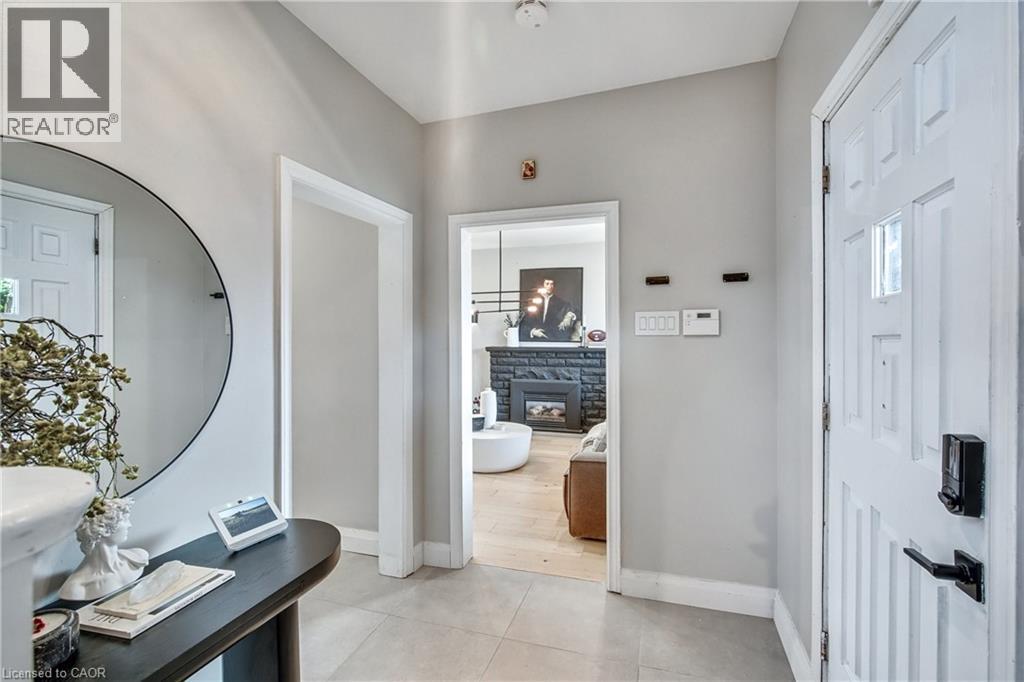 131 Alpine Avenue, Hamilton, Ontario  L9A 1A7 - Photo 6 - 40770294