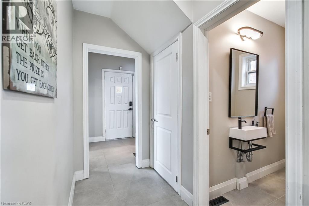 131 Alpine Avenue, Hamilton, Ontario  L9A 1A7 - Photo 17 - 40770294