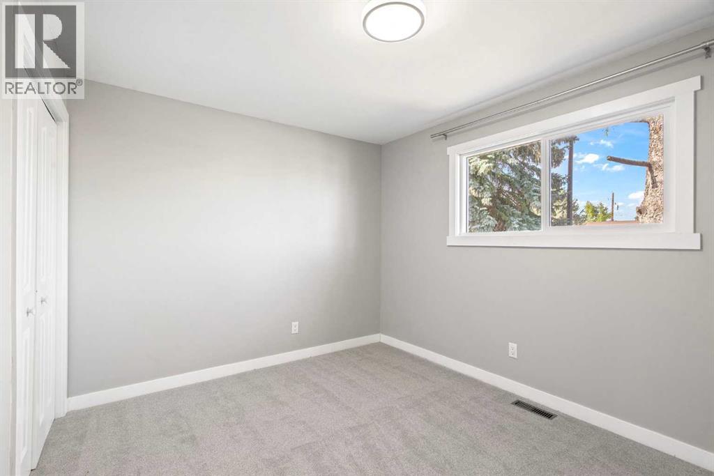 192 Dovercliffe Way Se, Calgary, Alberta  T2B 1W7 - Photo 15 - A2259814