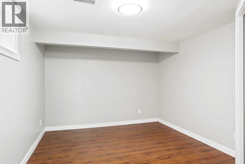 192 Dovercliffe Way Se, Calgary, Alberta  T2B 1W7 - Photo 26 - A2259814