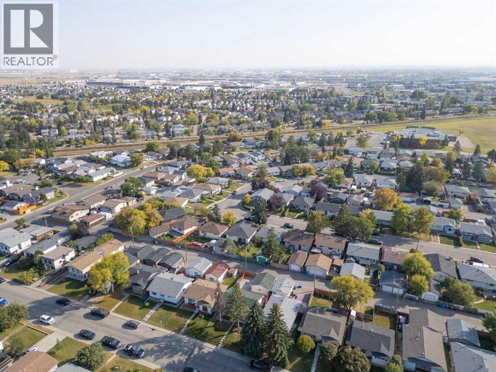 192 Dovercliffe Way Se, Calgary, Alberta  T2B 1W7 - Photo 50 - A2259814