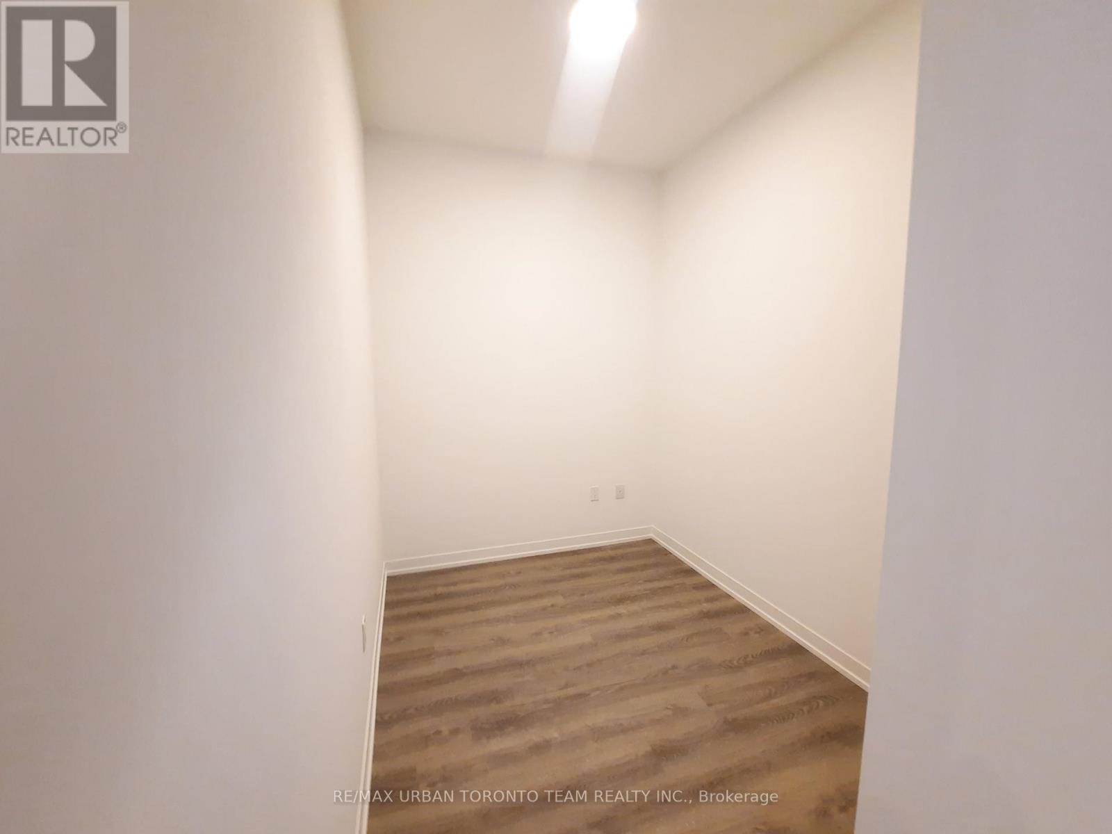 608 - 8 Interchange Way, Vaughan, Ontario  L4K 5Z7 - Photo 7 - N12508130