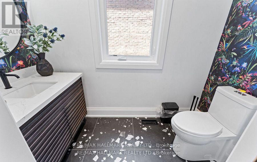 88 Cosford Street, Aurora, Ontario  L4G 0G6 - Photo 23 - N12508144