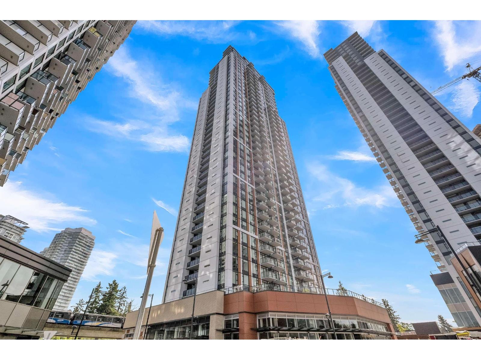 512 13725 GEORGE JUNCTION, Surrey, British Columbia