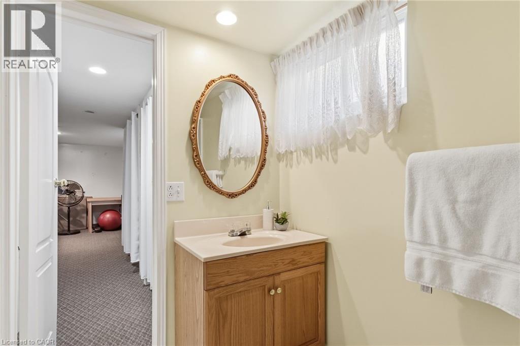 25 Augusta Avenue, St. Catharines, Ontario  L2M 5R3 - Photo 27 - 40785469