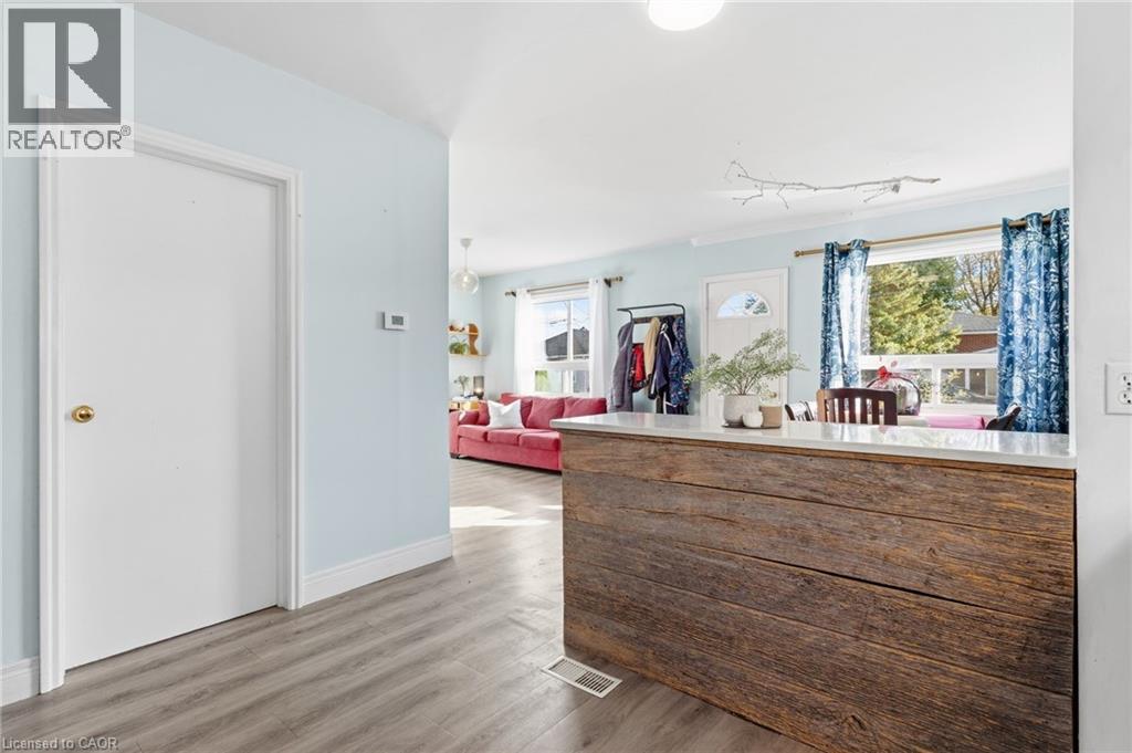 25 Augusta Avenue, St. Catharines, Ontario  L2M 5R3 - Photo 11 - 40785469