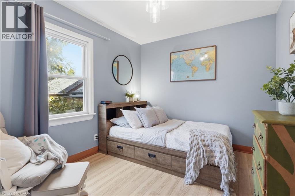 25 Augusta Avenue, St. Catharines, Ontario  L2M 5R3 - Photo 14 - 40785469