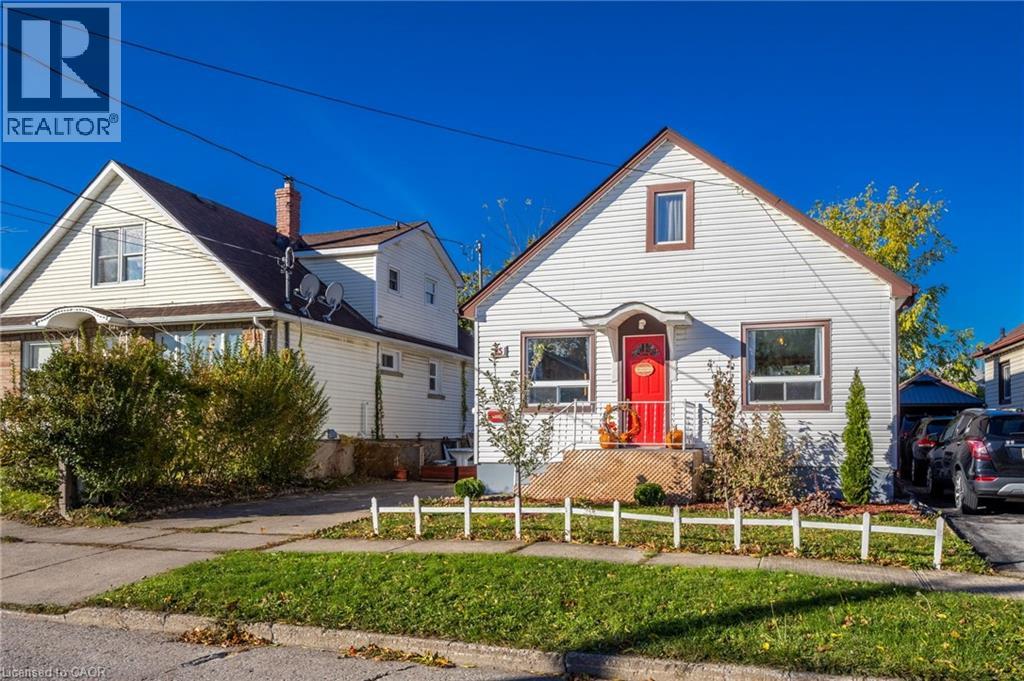 25 Augusta Avenue, St. Catharines, Ontario  L2M 5R3 - Photo 2 - 40785469