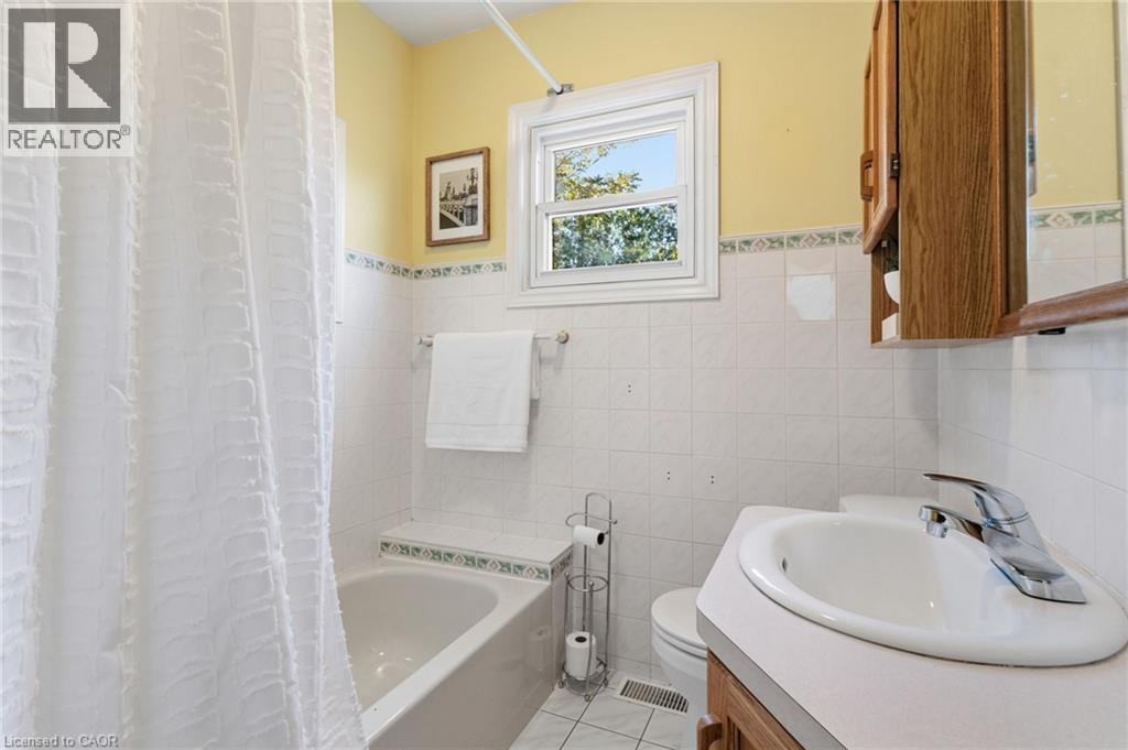 25 Augusta Avenue, St. Catharines, Ontario  L2M 5R3 - Photo 17 - 40785469