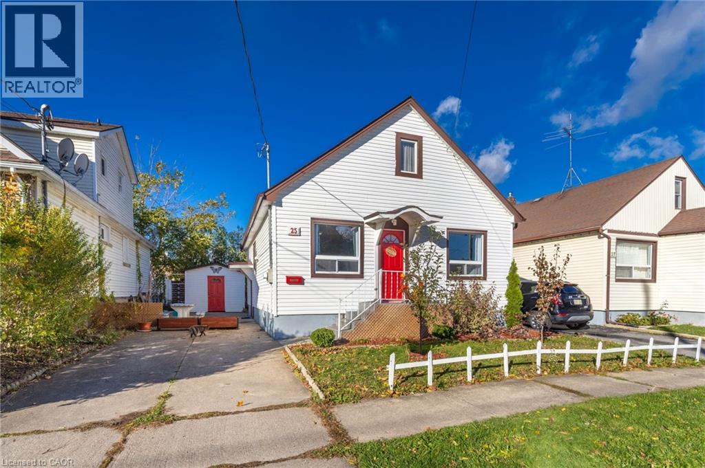 25 Augusta Avenue, St. Catharines, Ontario  L2M 5R3 - Photo 3 - 40785469