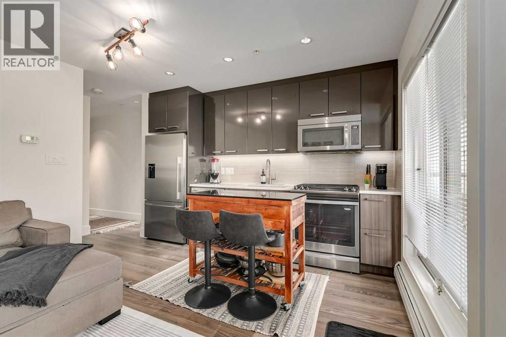 421, 510 Edmonton Trail Ne, Calgary, Alberta  T2E 0J7 - Photo 3 - A2266606