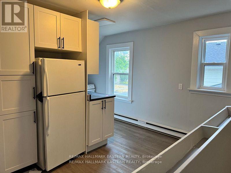 822 St. Mary's Street, Peterborough, Ontario  K9J 4H3 - Photo 15 - X12508206