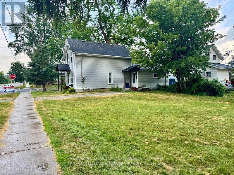 822 St. Mary's Street, Peterborough, Ontario  K9J 4H3 - Photo 20 - X12508206