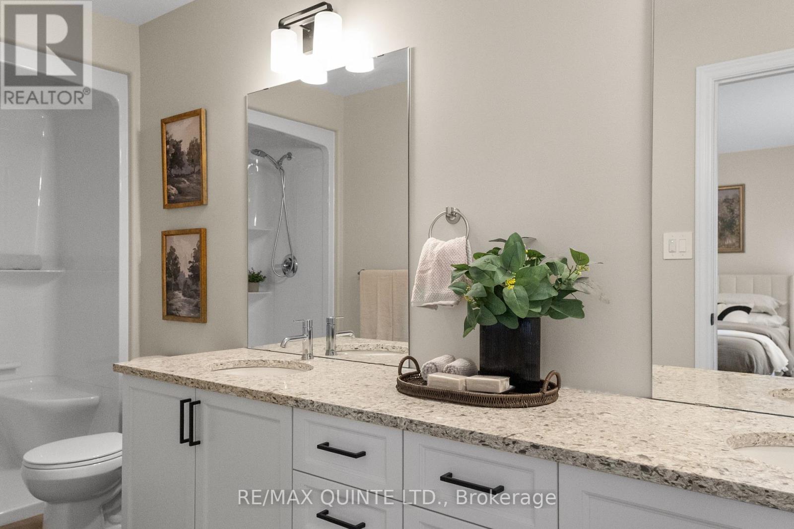 15 Miramichi Street, Belleville, Ontario K8N 0T3 - Photo 30 - X12508220