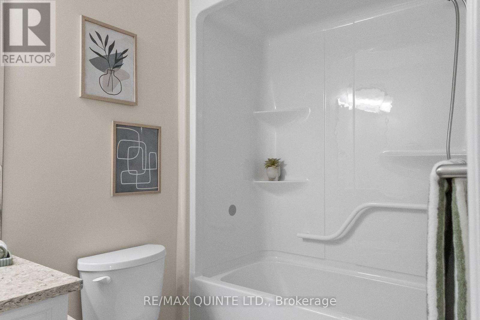 15 Miramichi Street, Belleville, Ontario K8N 0T3 - Photo 33 - X12508220