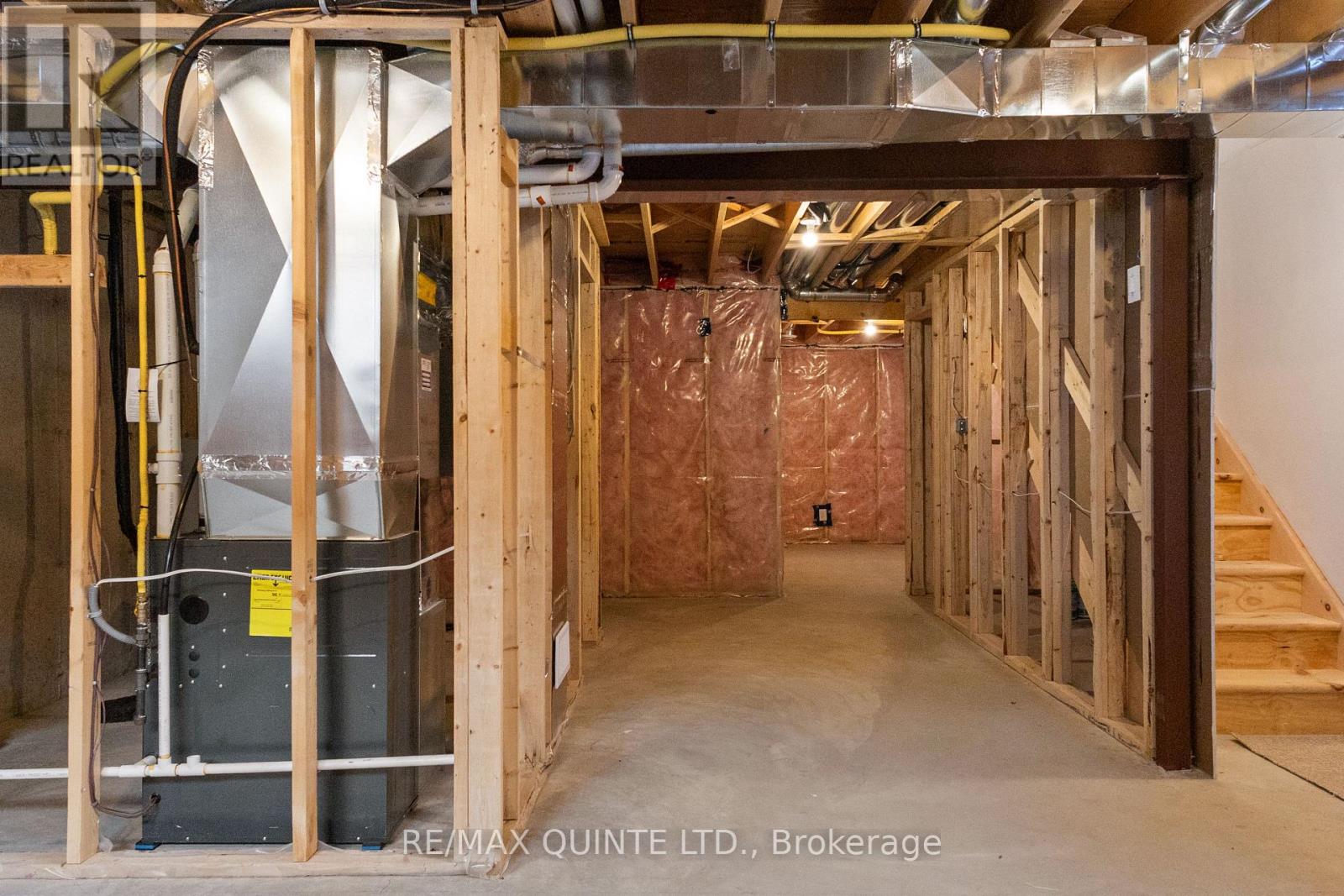 15 Miramichi Street, Belleville, Ontario K8N 0T3 - Photo 41 - X12508220