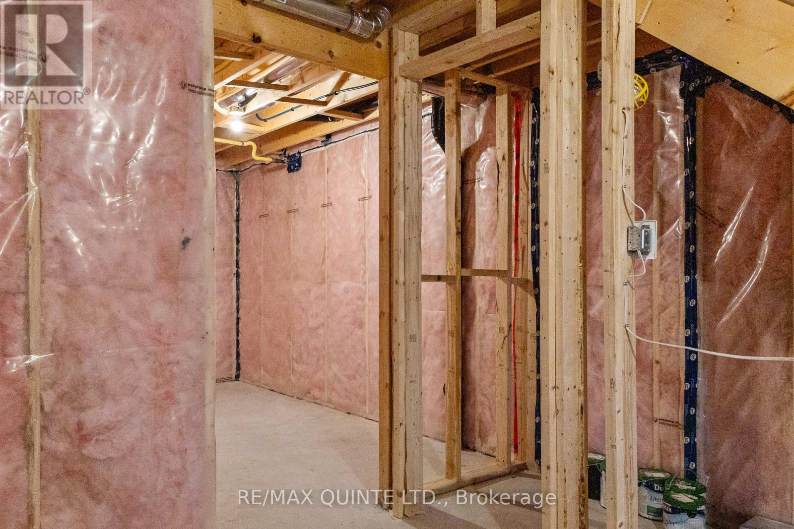 15 Miramichi Street, Belleville, Ontario K8N 0T3 - Photo 42 - X12508220