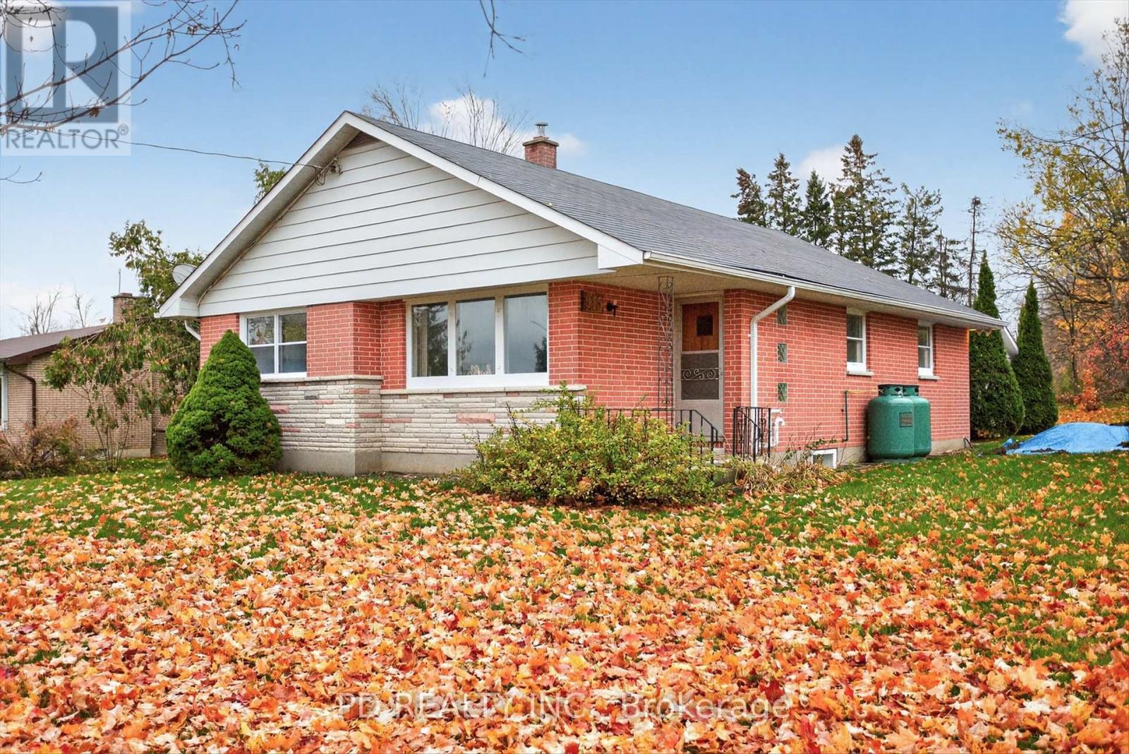 915 Mill Street, Cavan Monaghan, Ontario  L0A 1C0 - Photo 1 - X12508352