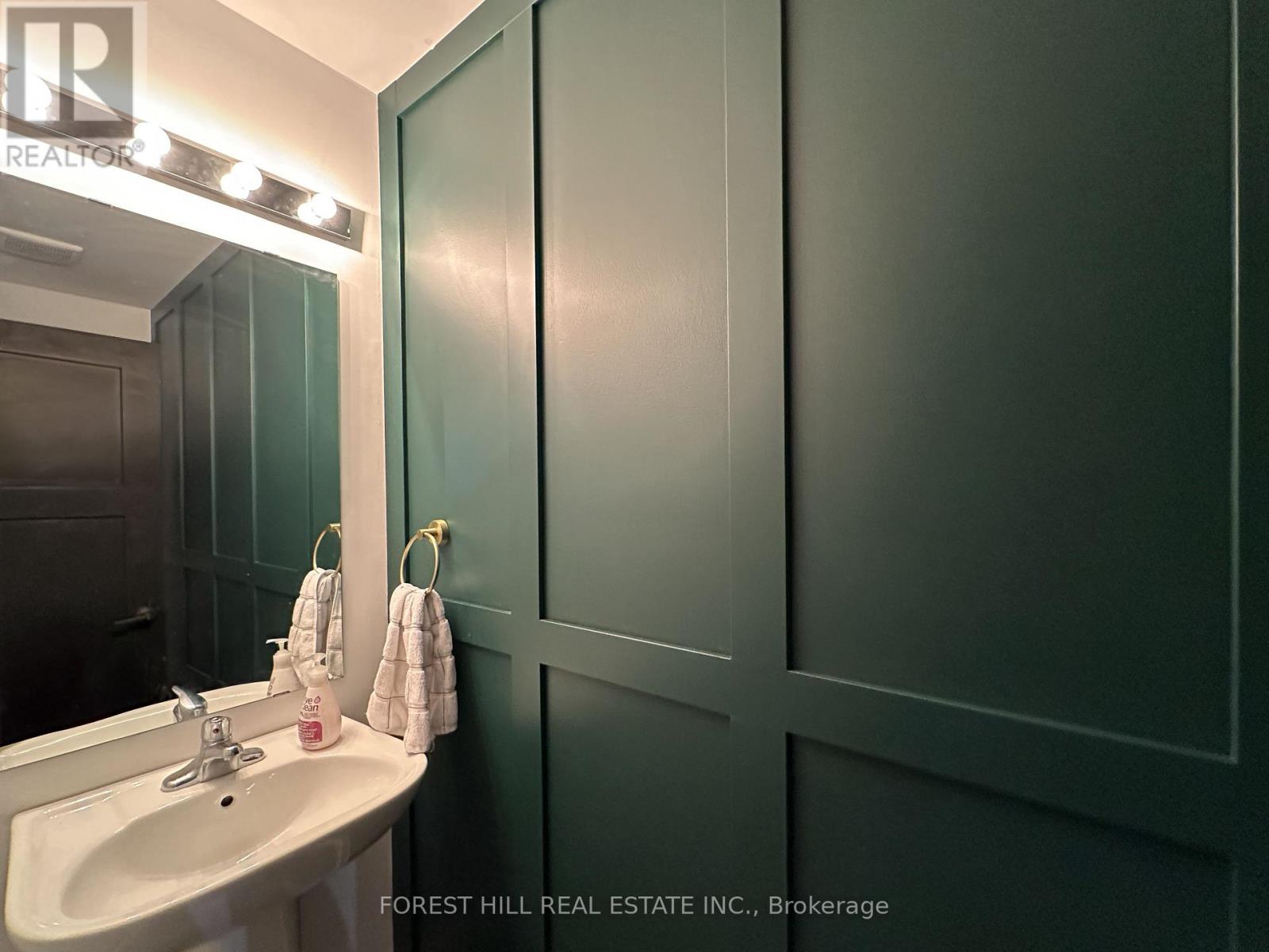 64 Mabern Street, Barrie, Ontario  L9J 0J2 - Photo 20 - S12508148