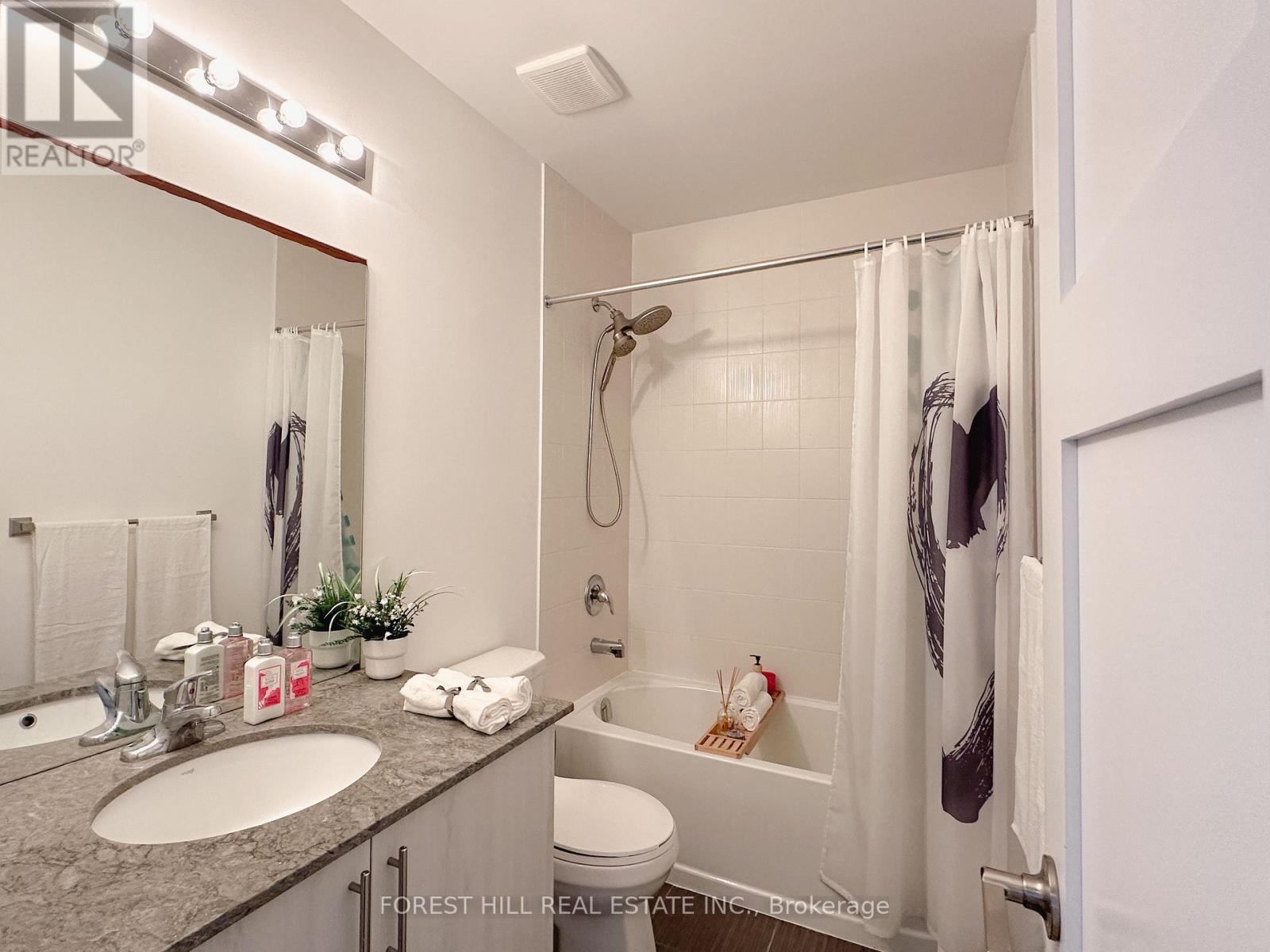 64 Mabern Street, Barrie, Ontario  L9J 0J2 - Photo 33 - S12508148