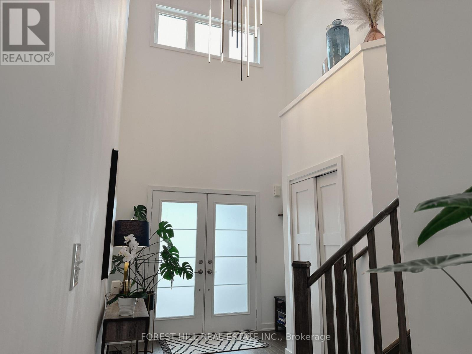 64 Mabern Street, Barrie, Ontario  L9J 0J2 - Photo 8 - S12508148